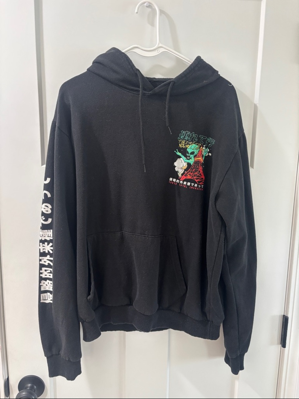 Black Graphic Hooded Pullover Sweatshirt - Men